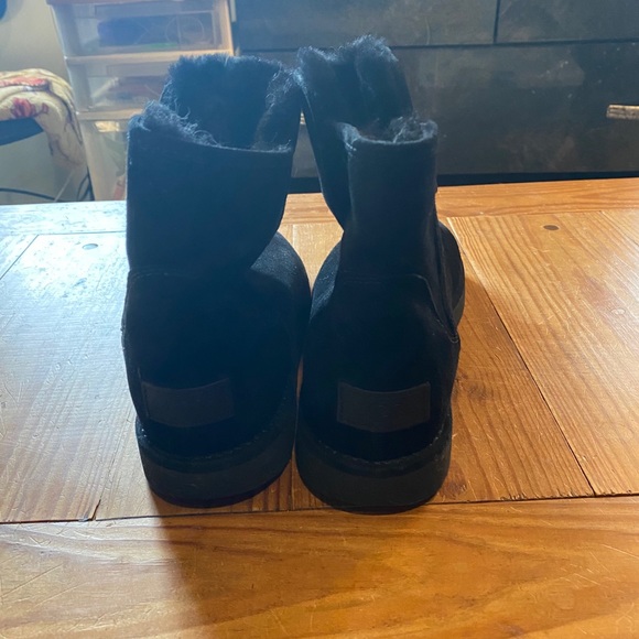 Treadlite UGGs - Picture 3 of 5